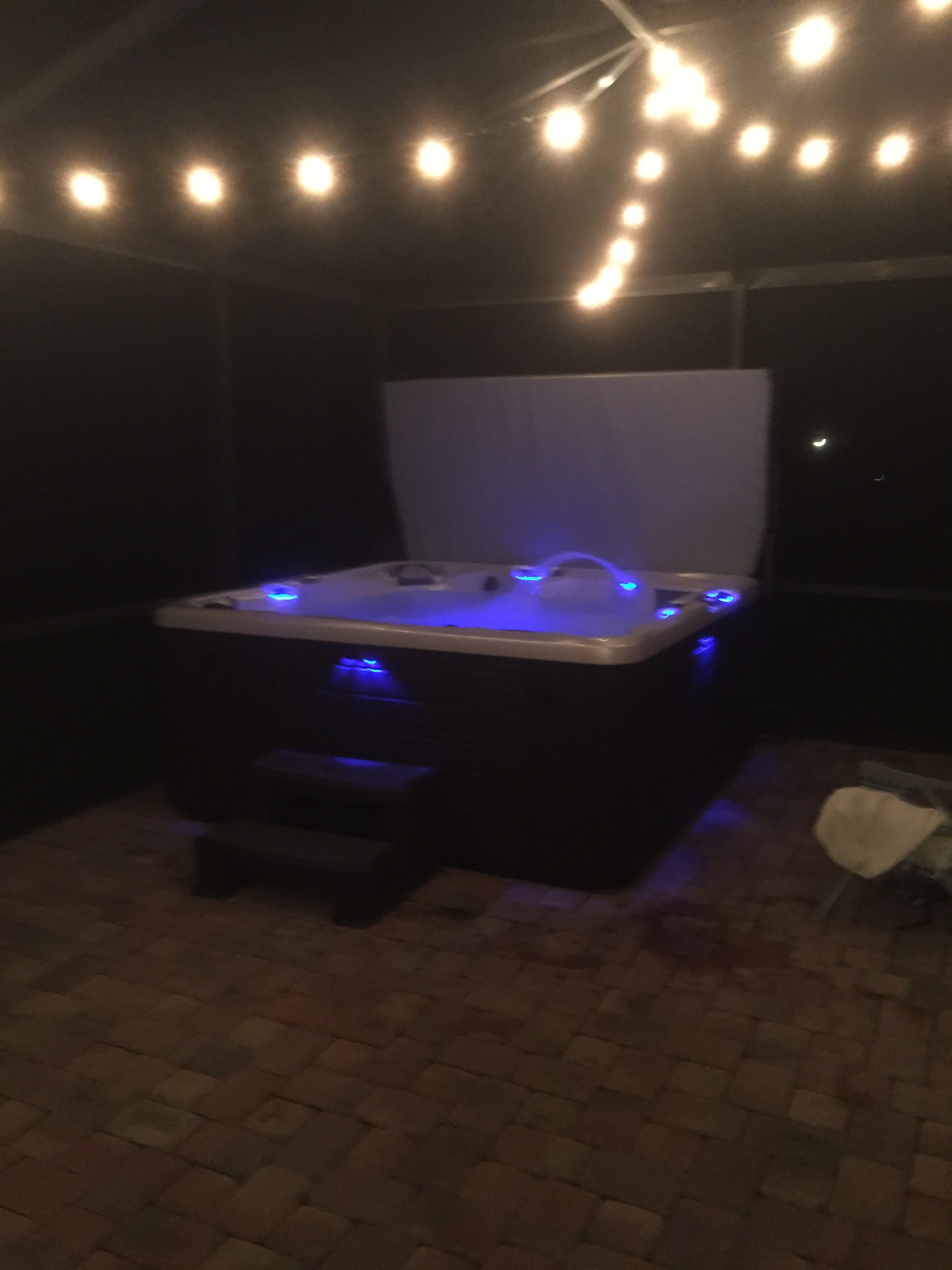 Top of Line Caldera Utopia Geneva Spa at Half Price! $5000!! - Hot Tub 