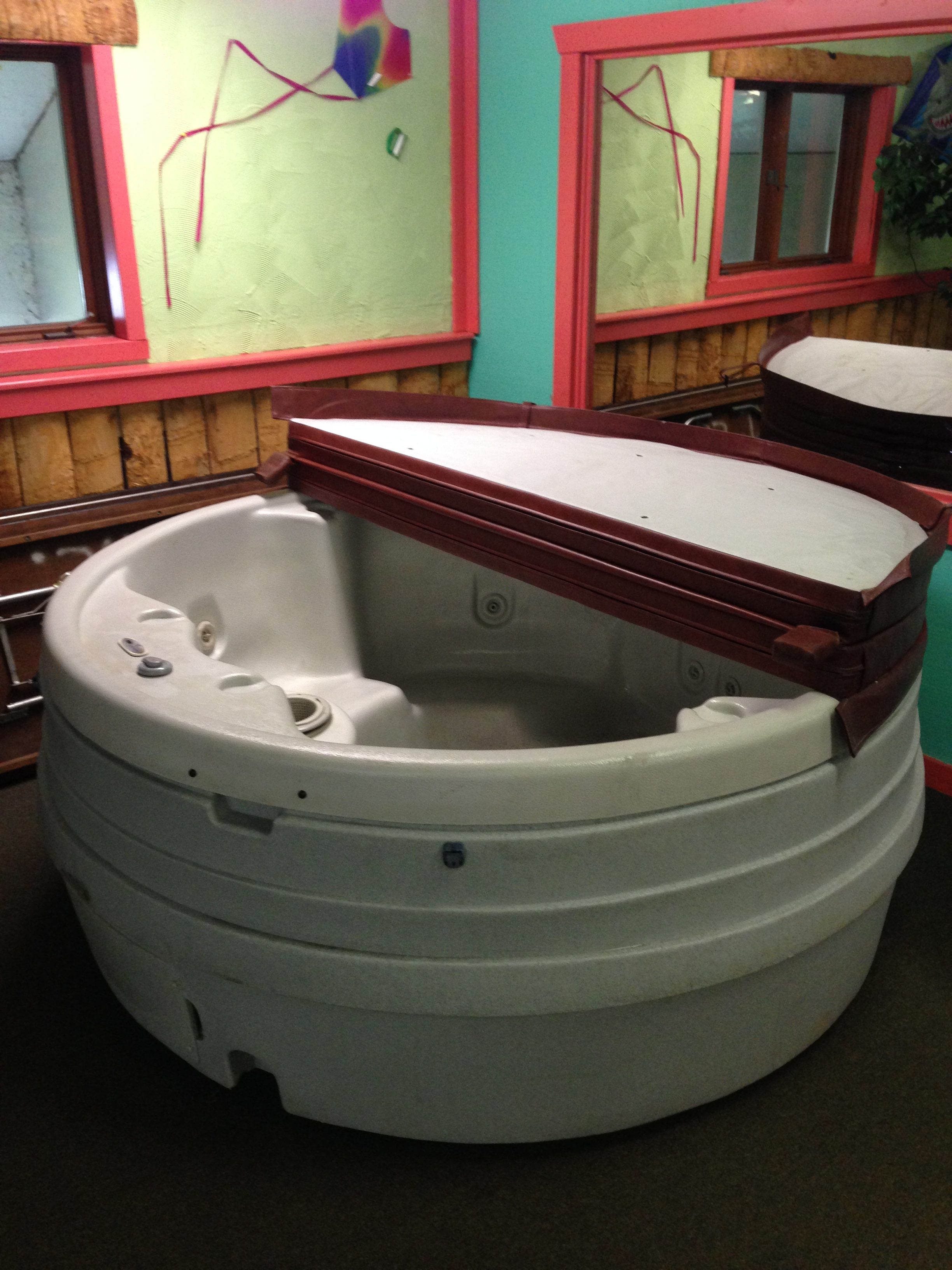 Dream Maker Used Hot Tub Ready For Delivery Hot Tub Insider   IMG 0300 E1520376301500 