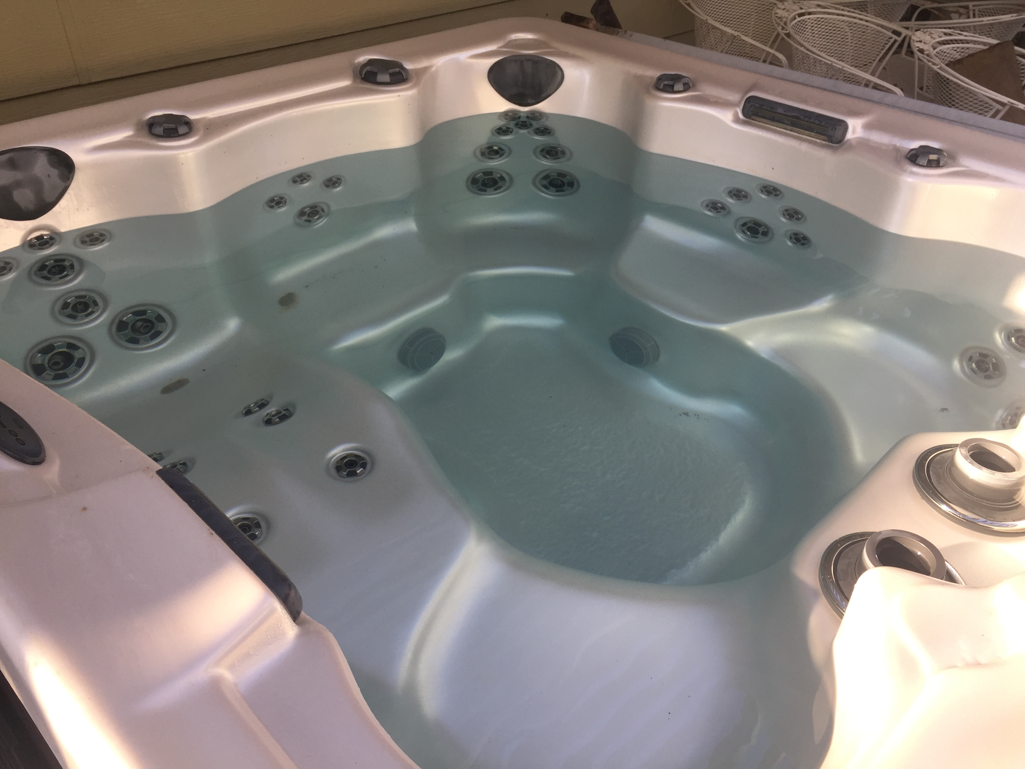 Marquis Model 545 - Hot Tub Insider