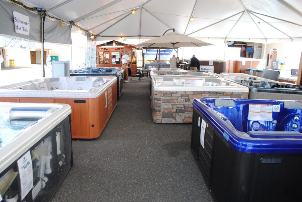 Hot Tub Booth at State Fair (3) Hot Tub Insider