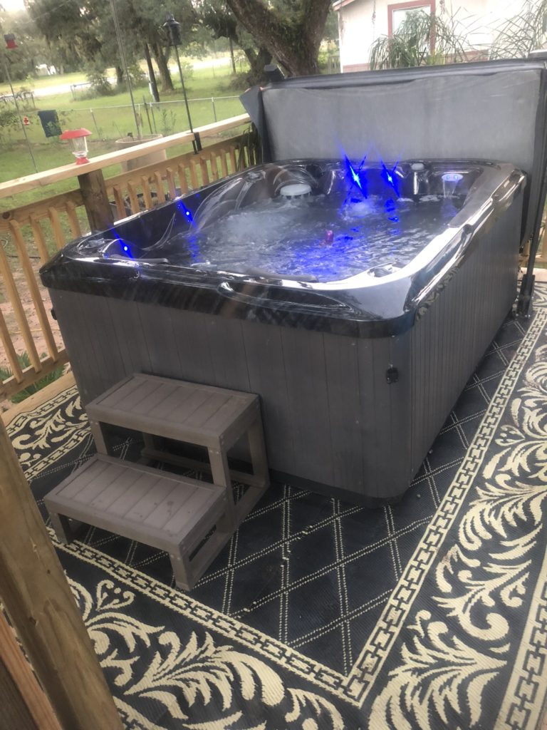 PP 31 Mid Canyon Hot Tub - Hot Tub Insider