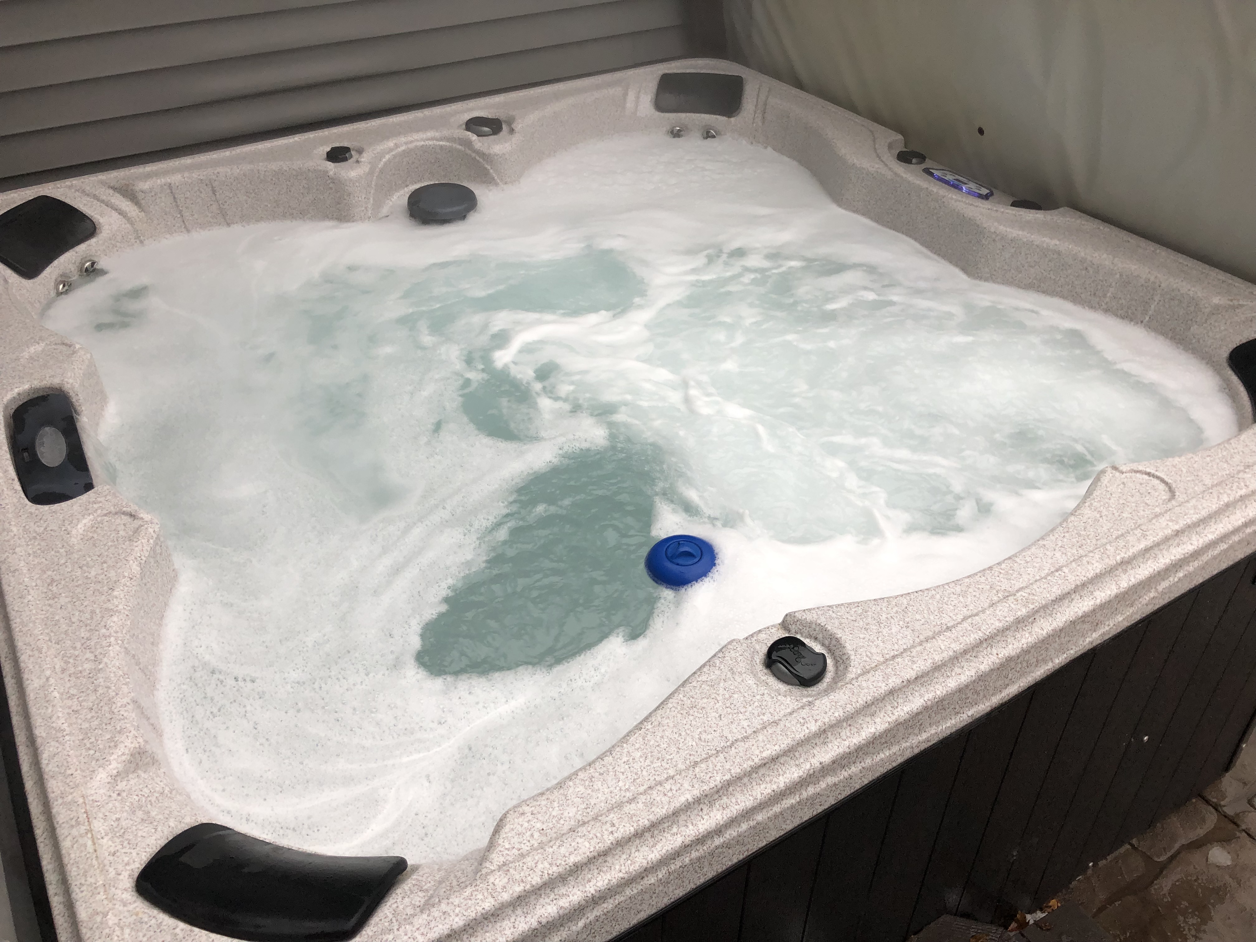 Cal Spa Hot Tub - Hot Tub Insider